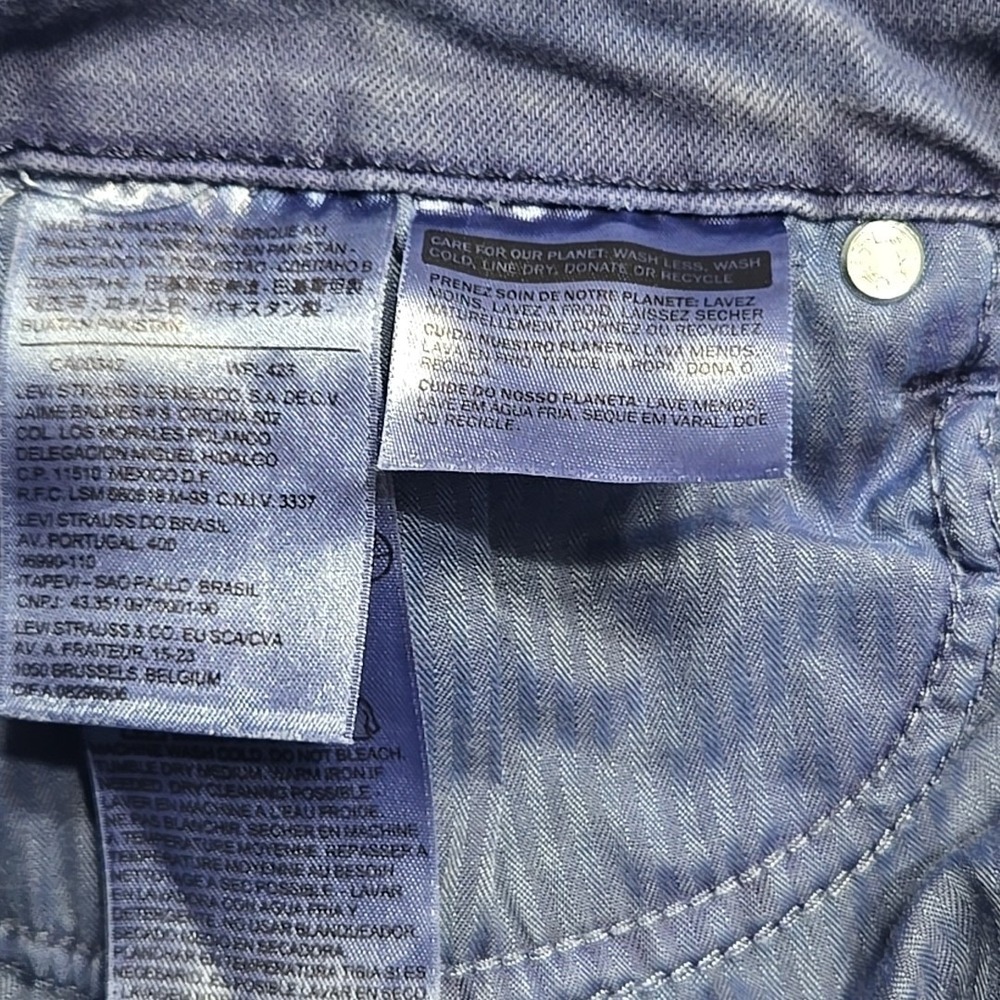 LEVIS Demi Curve Purple Denim Women's Cropped Jeans Size 27 (24" Inseam) - Picture 7 of 8